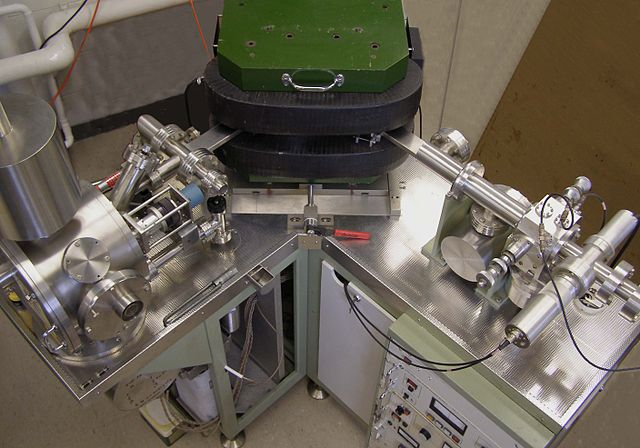 A mass spectrometer viewed from above.